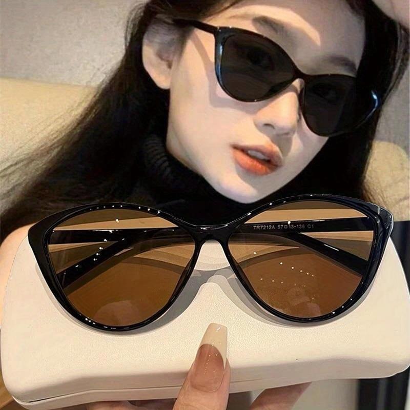 Vintage Fashion Girl - แว่นกันแดดทรงแคทอายสไตล์เรโทร 1 ชิ้น สำหรับผู้หญิง แฟชั่นวินเทจ แนวพังก์