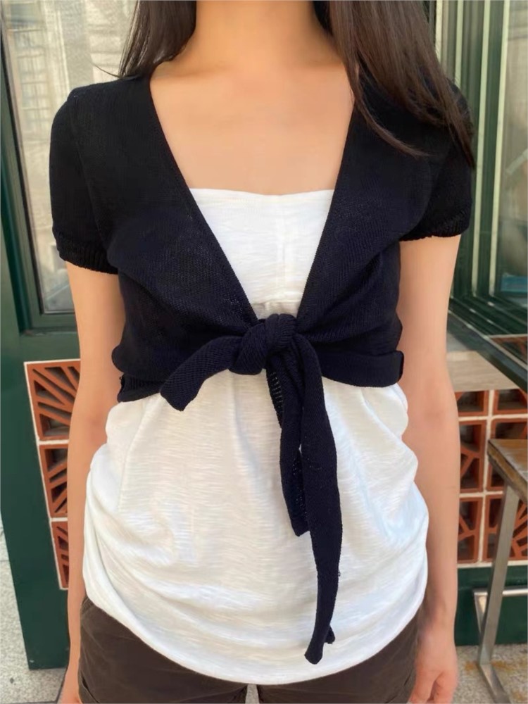 เสื้อคาร์ดิแกนสีดำแบบครอปพร้อม - Crop Cardigan Vintage บทวิจารณ์และราคา