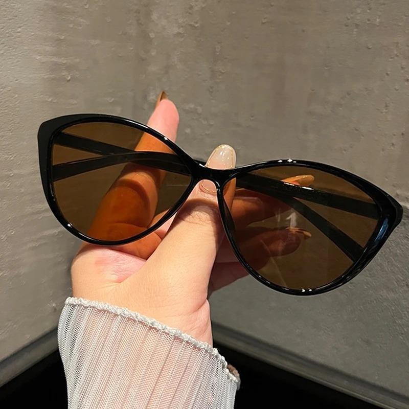 แว่นกันแดดทรงแคทอายสไตล์เรโทร  - Vintage Fashion Girl บทวิจารณ์และราคา